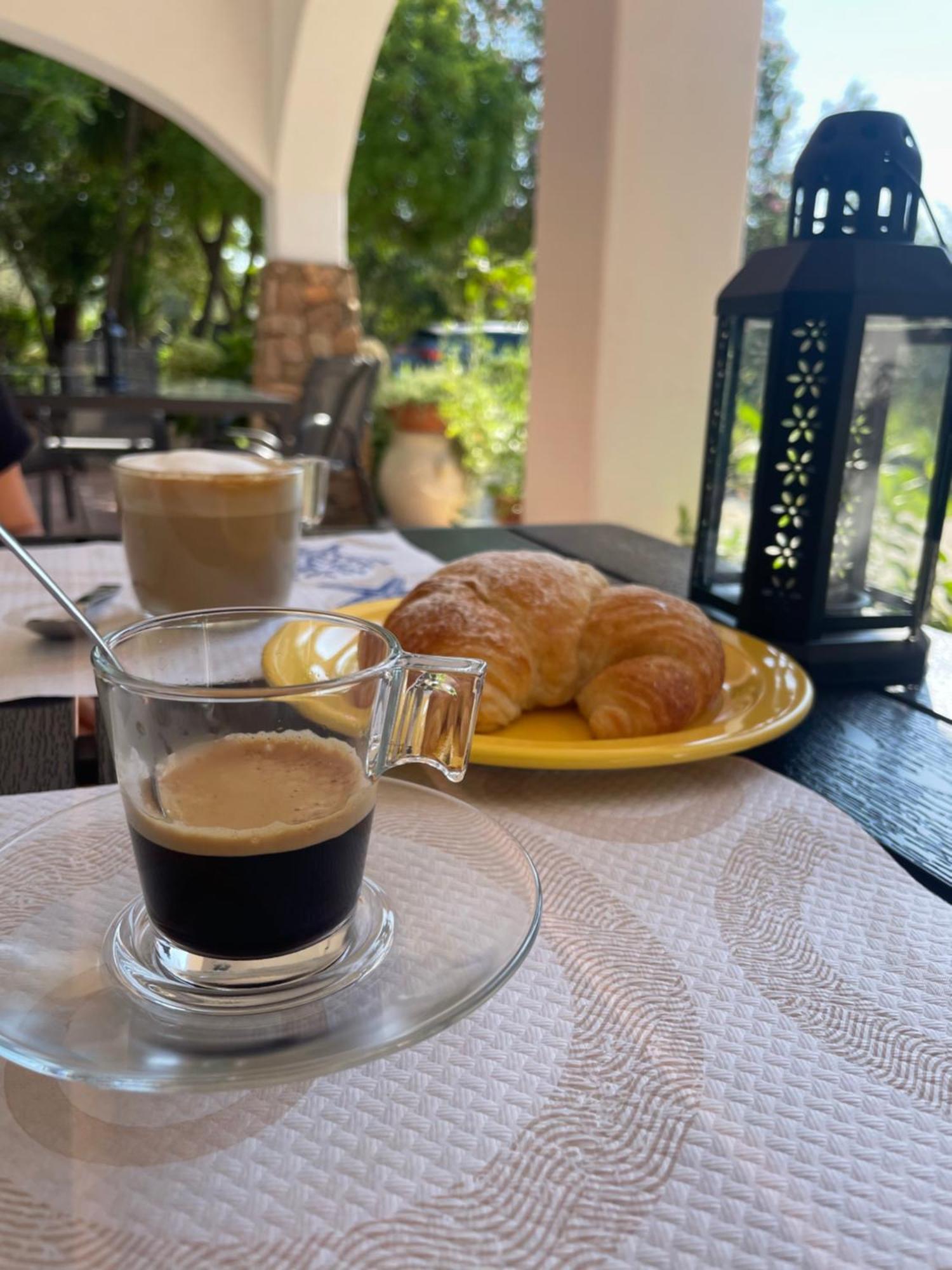 Bed and Breakfast Bent'E Mari Girasole Exterior foto